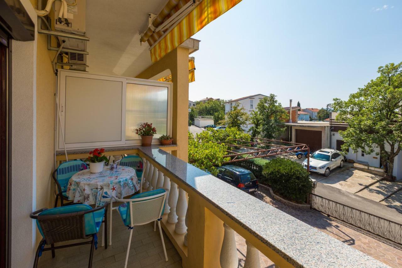 Apartman Laura Selce Esterno foto
